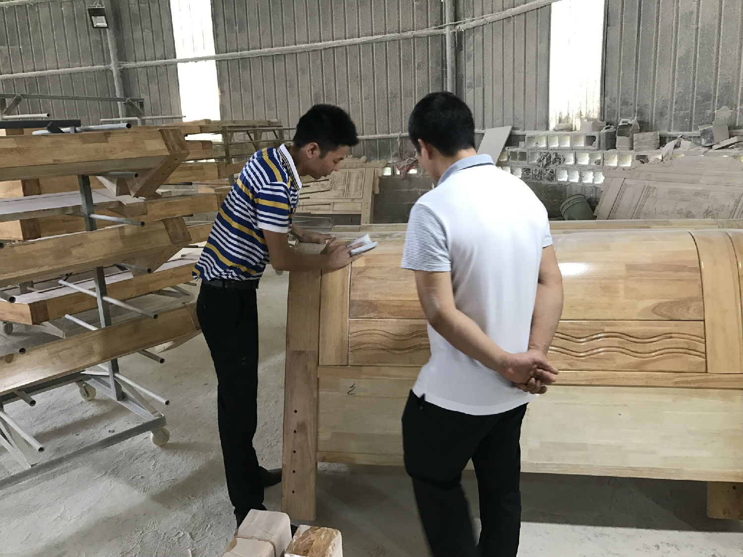 堡润家具漆走访南康市场