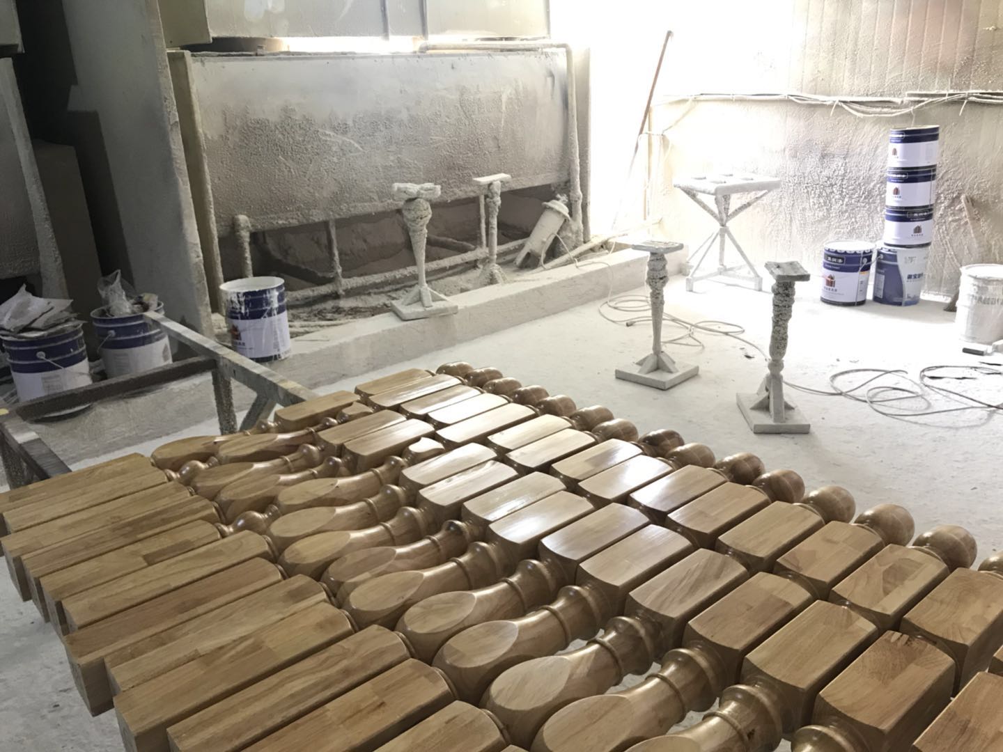 用户快评：堡润家具漆在实木楼梯油漆方面确实是独树一帜
