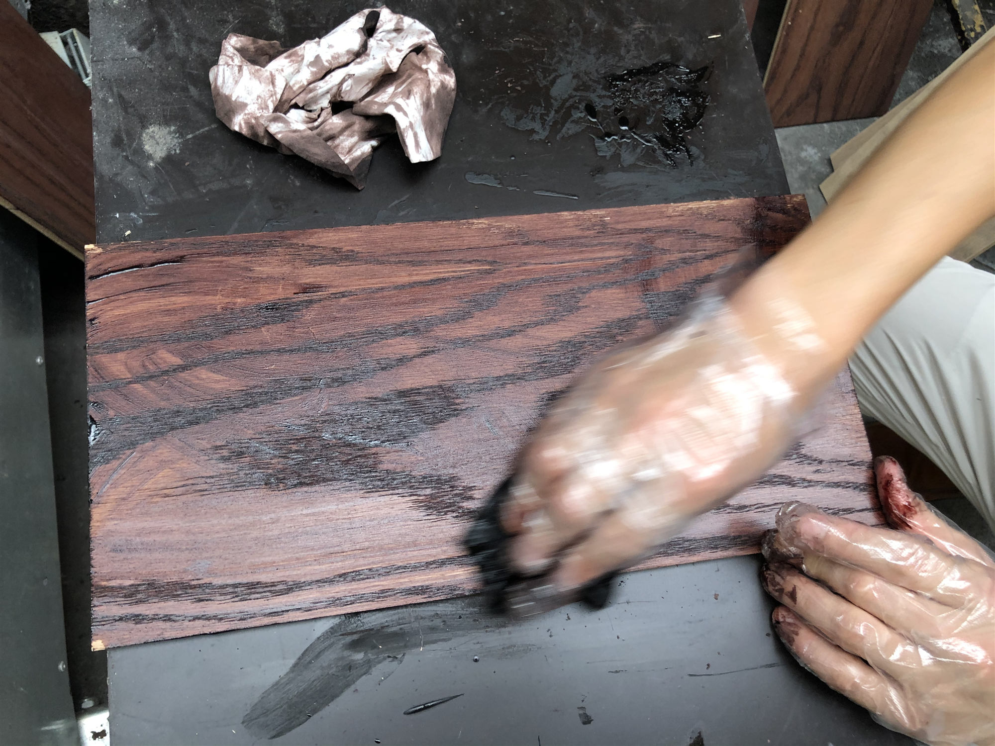 堡润家具漆高端实木定制深木眼着色新工艺产品省漆宝问世